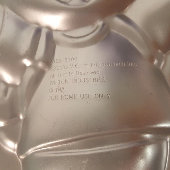 Dora the Explorer Wilton Birthday Cake Pan - Picture 4 of 4